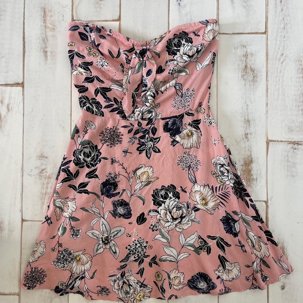 NEVER WORN Pink Floral Strapless Dress